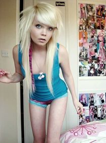 Teen hottie Kasey gets
